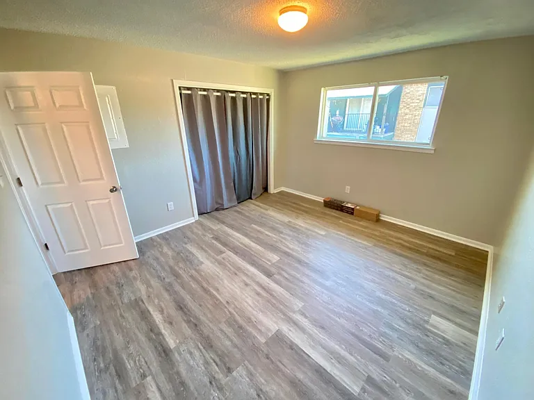 2413 Valley Forge Ave #D — Photo 9
