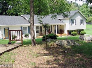 512 Locust Knoll Dr, Charles Town, WV 25414