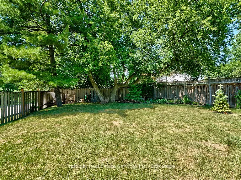 461 Maple Ave — Photo 7