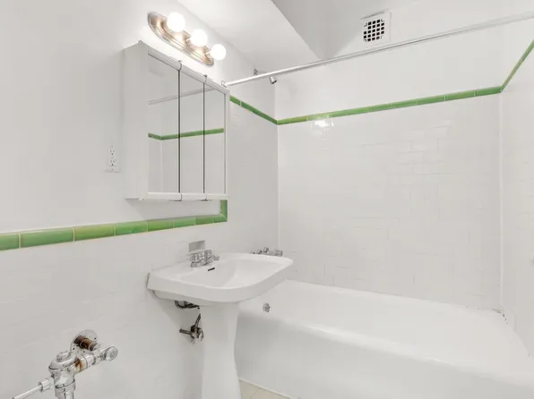 253 West 72nd Street image 6 of 14