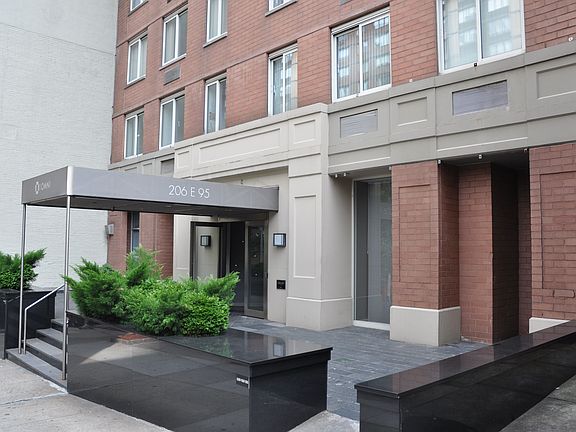 The OMNI at 206 East 95th St