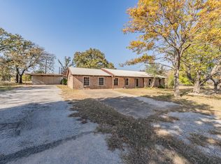 412 Oakview Dr, Springtown, TX 76082