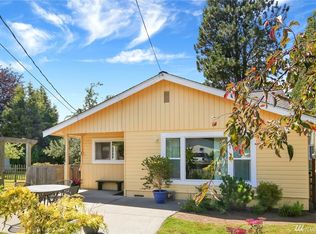 8245 Park Ln, Blaine, WA 98230