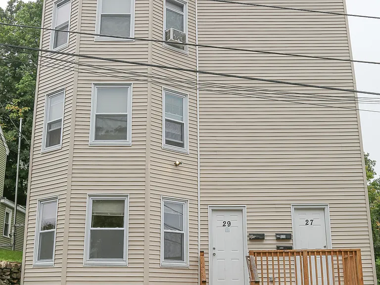 27 Watson St #2 — Photo 24