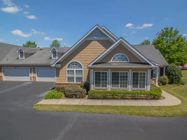 3305 Village Ln, Roswell, GA 30075