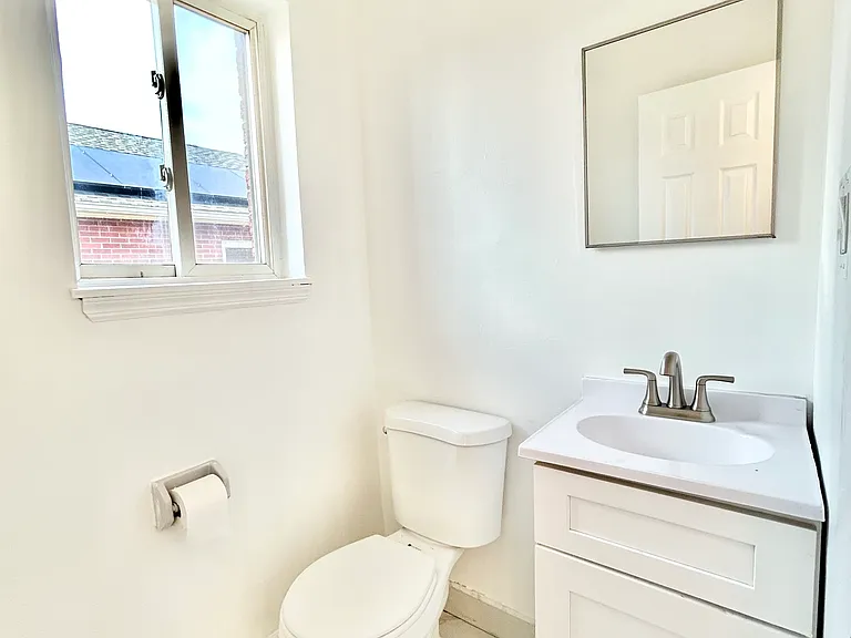 2753 Tenbroeck Ave #3 — Photo 8