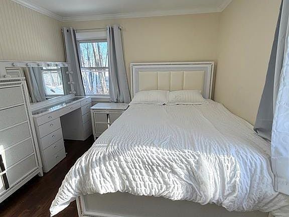 5th image of 22 Irving Pl #1
