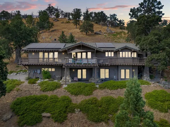 24700 Piute Dr, Tehachapi, CA 93561