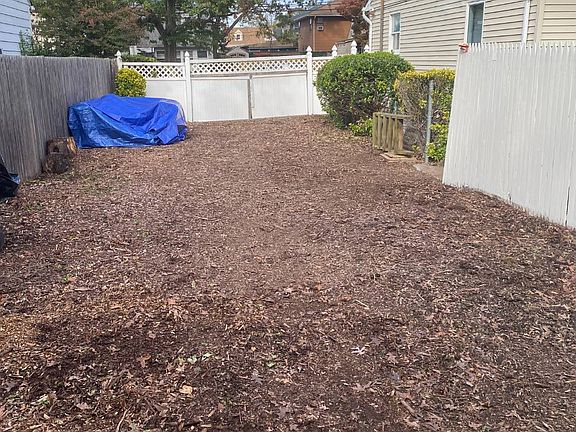 5th image of 477 Jefferson Ave