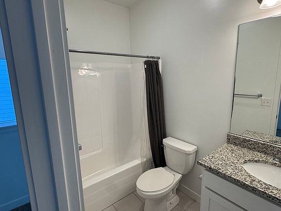 4th image of 1548 W Benham Way