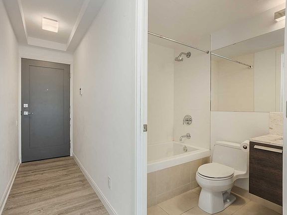 5th image of 42 Charles St E #4409