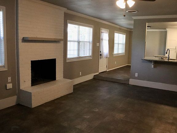 5th image of 4321 55th St