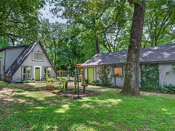 2nd image of 27206 Springwood Dr
