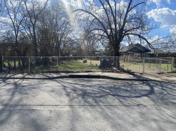 1725 17th Ave N, Nashville, TN 37208