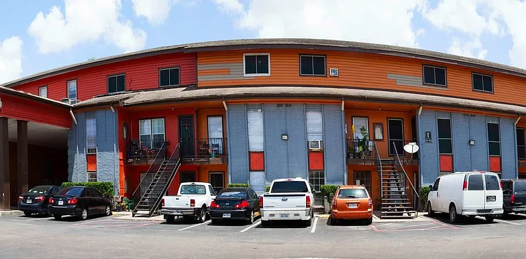 6120 Bellaire Blvd — Photo 23