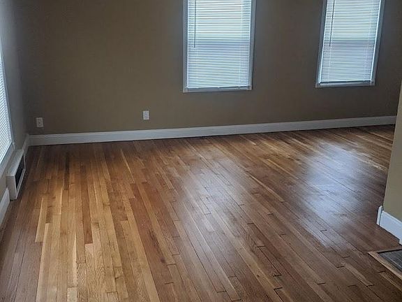 3rd image of 21250 S Lake Shore Blvd