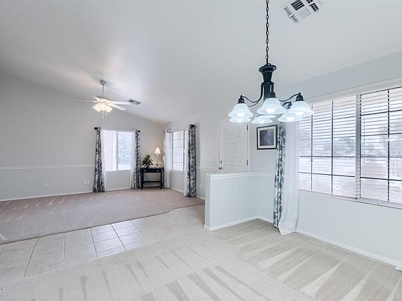 4th image of 664 N Tambor