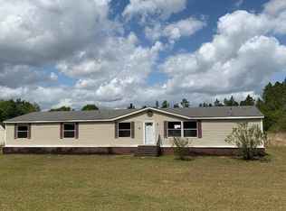 41 Stegall Rd, Carriere, MS 39426