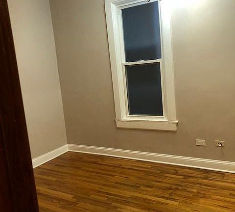 3rd image of 2326 W Belmont Ave #2