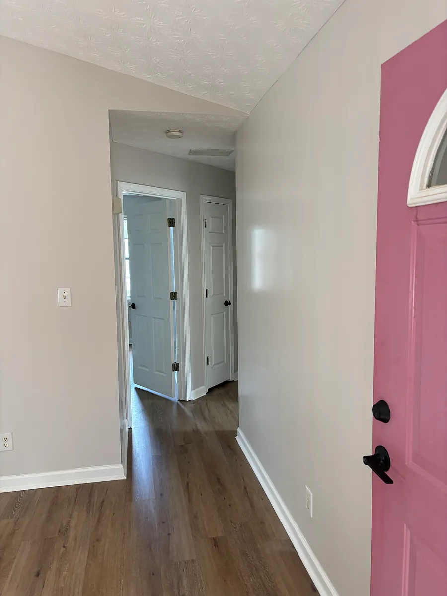 Building Photo - 328 Mary Alice Dr
