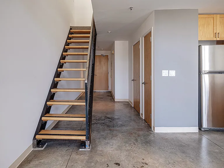 1233 Howard St #3C — Photo 17