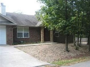 17 Embleton Dr, Bella Vista, AR 72714