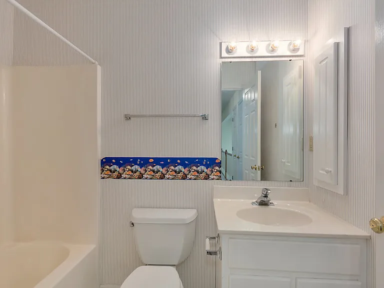 1482 Ashland Dr — Photo 18