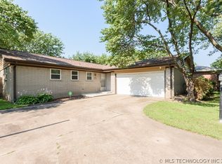 11532 E 17th Pl, Tulsa, OK 74128