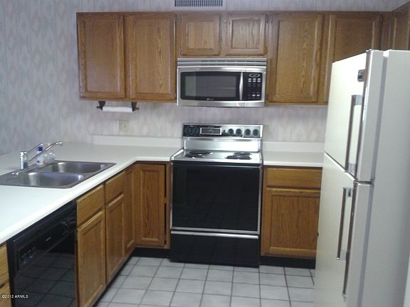 5th image of 3627 W Villa Theresa Dr