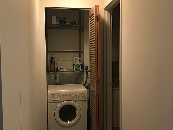 3rd image of 140 W 23rd St APT 3D