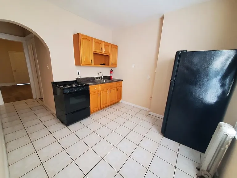 202 Delaware Ave #2 — Photo 6