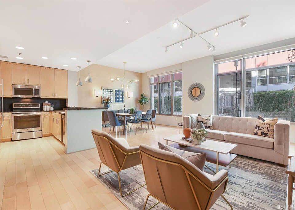 1st image of 255 Berry St APT 107