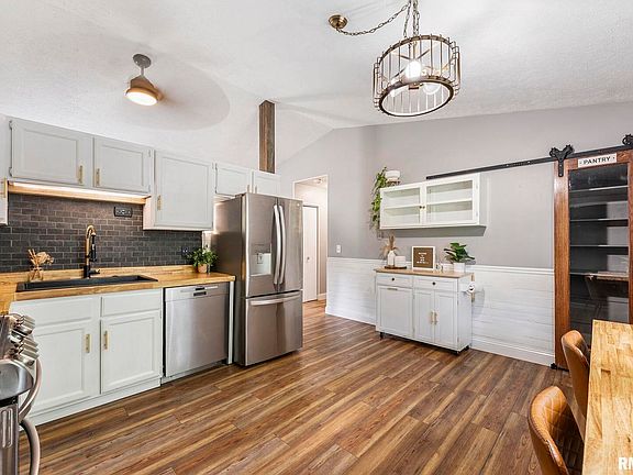 5th image of 3319 2nd Street Ct