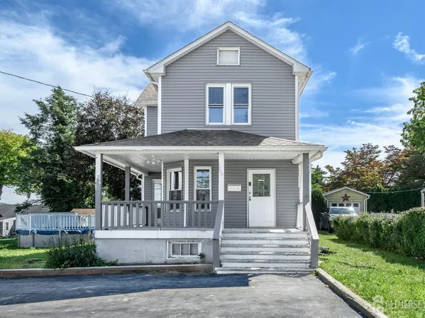 760 High St, Alpha, NJ 08865