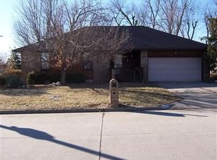 327 S Dove Valley Ave, Springfield, MO 65802