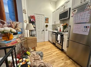 222 E 21st St APT 1B, New York, NY 10010