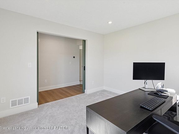 5th image of 1456 Badlands Dr