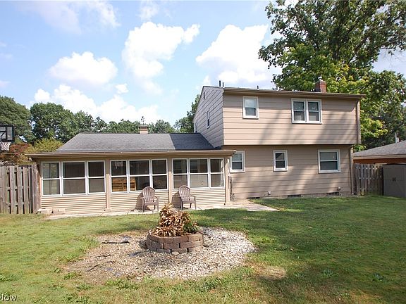 2nd image of 3855 Daytona Dr