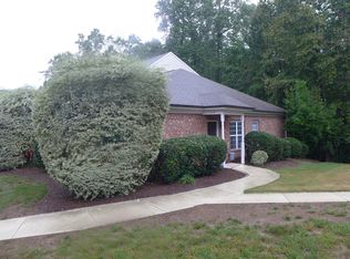 101 Rock Haven Rd #B206, Carrboro, NC 27510