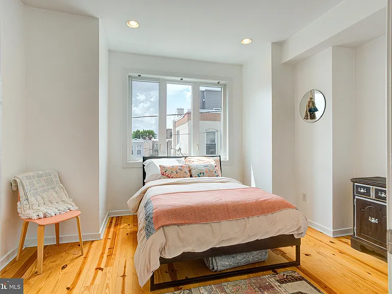 1509 S Dorrance St — Photo 12