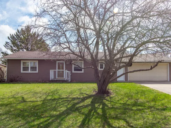 603 7th St SW, Little Falls, MN 56345