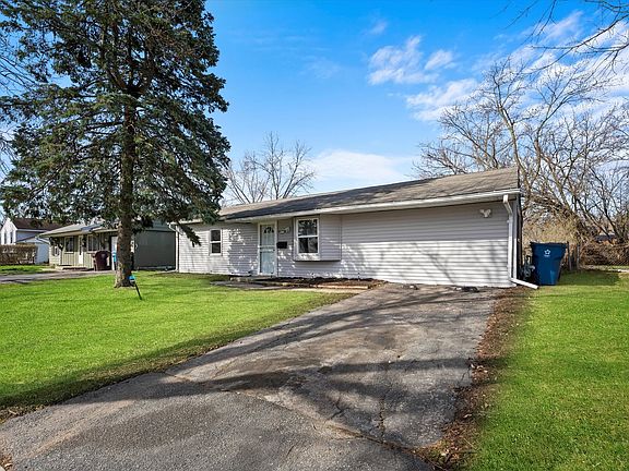 2nd image of 22318 Nichols Dr