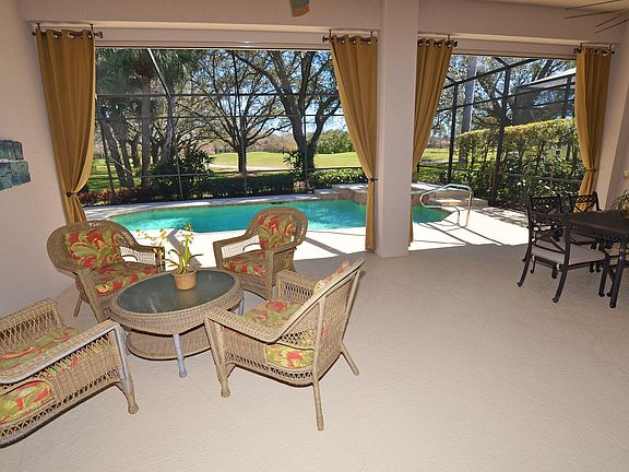 4th image of 922 Villa Florenza Dr