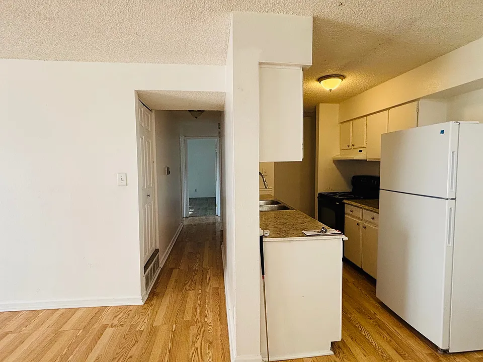 7335 E Quincy Ave #204