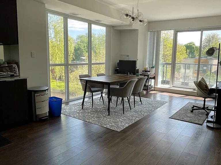 609 Avenue Rd #302 — Photo 16