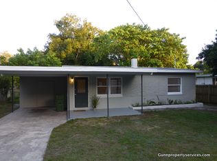 404 S Lone Oak Dr, Leesburg, FL 34748