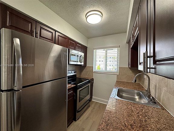 2nd image of 110 NE 19th Ave #12A