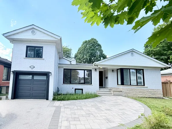 104 Great Oak Dr, Toronto, ON M9A 1N5
