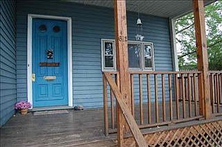 1st image of 612 1st Ave