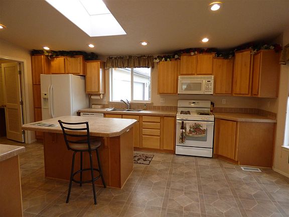 4th image of 1705 N Grady Ln